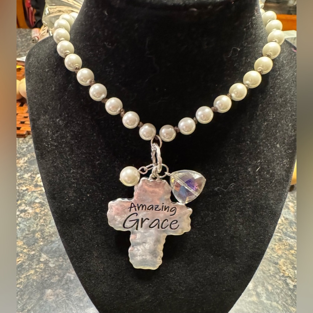Graceful Pearl Necklace with Cross Pendant